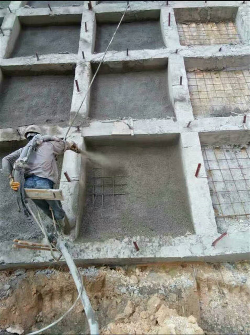 spb8型濕式混凝土噴射機(jī)(金屬礦專(zhuān)用)